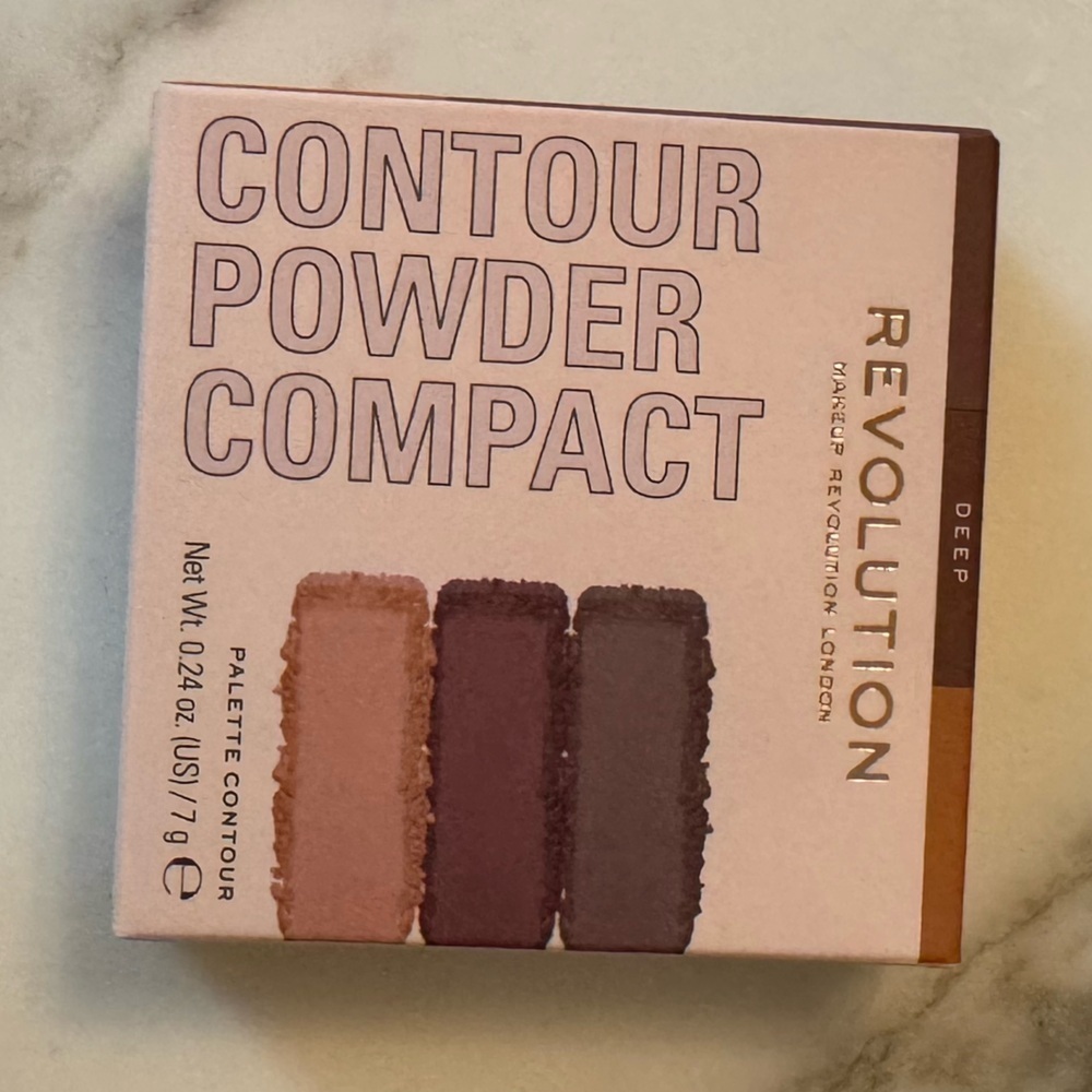 New Makeup Revolution Face Powder Contour Compact Carve, Chisel & Contour Deep - Picture 3 of 4